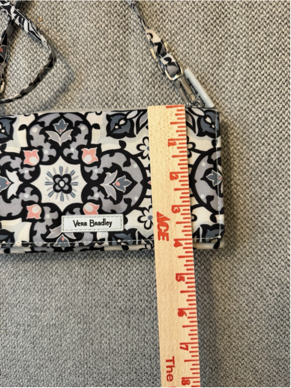 Vera Bradley Lisbon Medallion RFID wallet wristlet crossbody - Picture 2 of 6